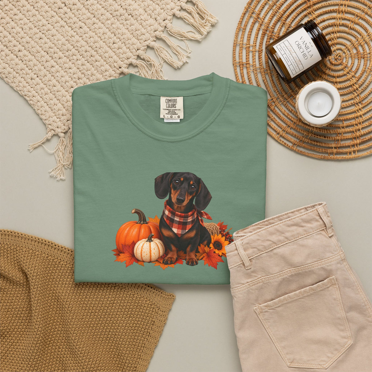 Dachshund Pumpkin Tee — Fall Dog Shirt with Pumpkins & Sunflower